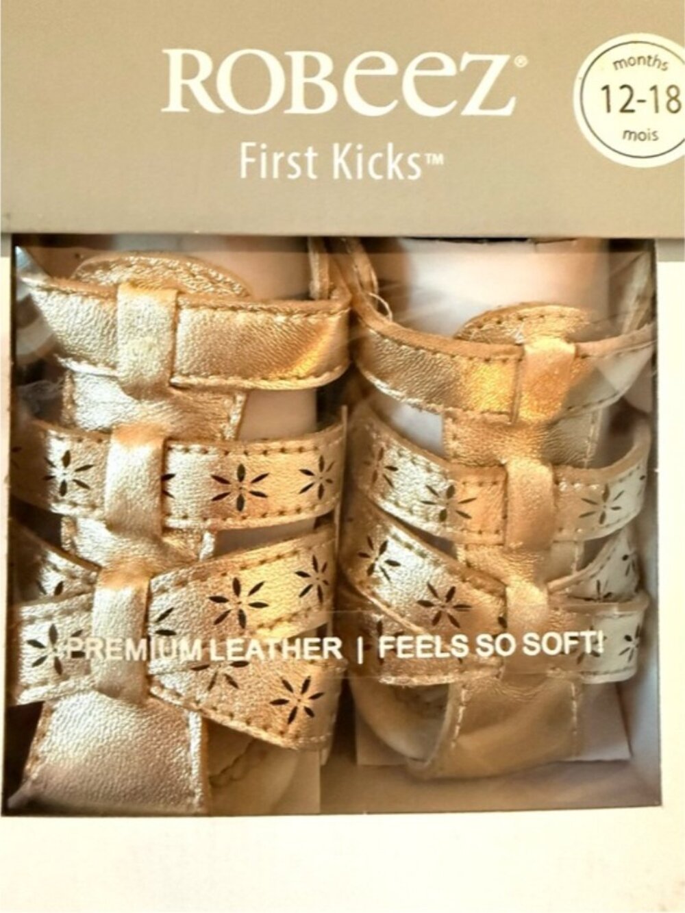 Robeez Metallic Gold Leather Sandals with Floral Cutouts 12-18 Months NWT - Picture 4 of 4
